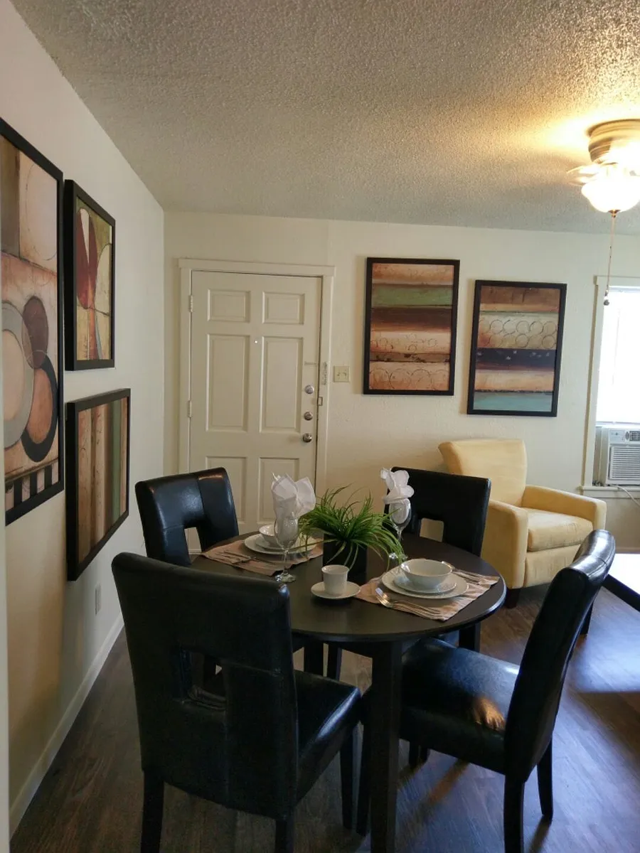 Building Photo - Colony Apartments