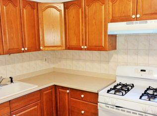 2522 48th St, Astoria, NY 11103