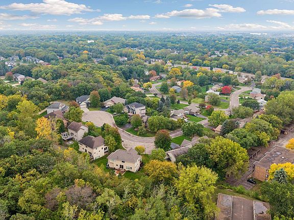 4th image of 12844 Garrett Ct