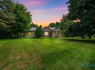 10717 Neapolis Waterville Rd, Whitehouse, OH 43571