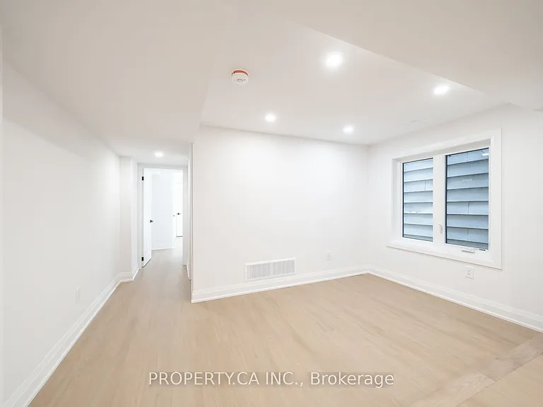 344 Highfield Rd #LOWER — Photo 6