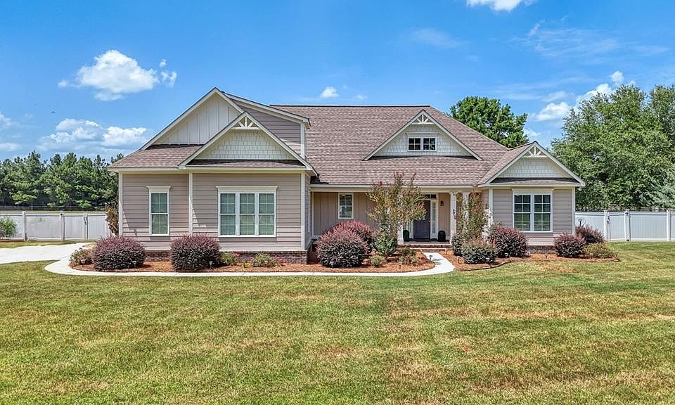 1st image of 106 Creekridge Dr