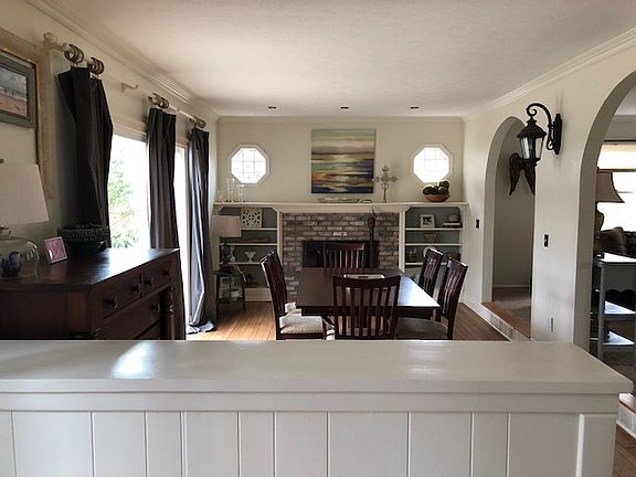 2nd image of 1112 Sheerbrook Dr