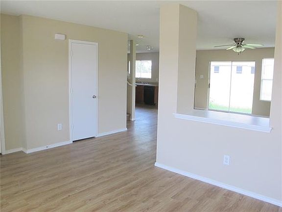 3rd image of 7825 Whitney Ln