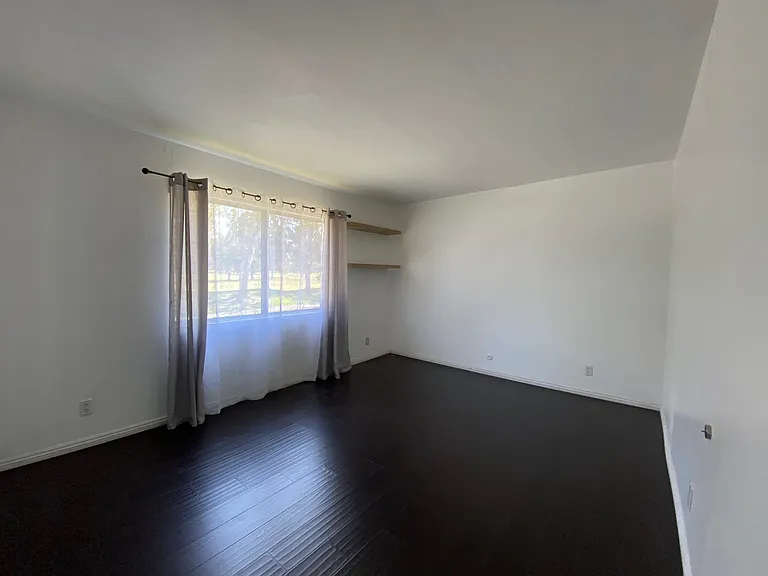24431 Trevino Dr #V2 — Photo 9