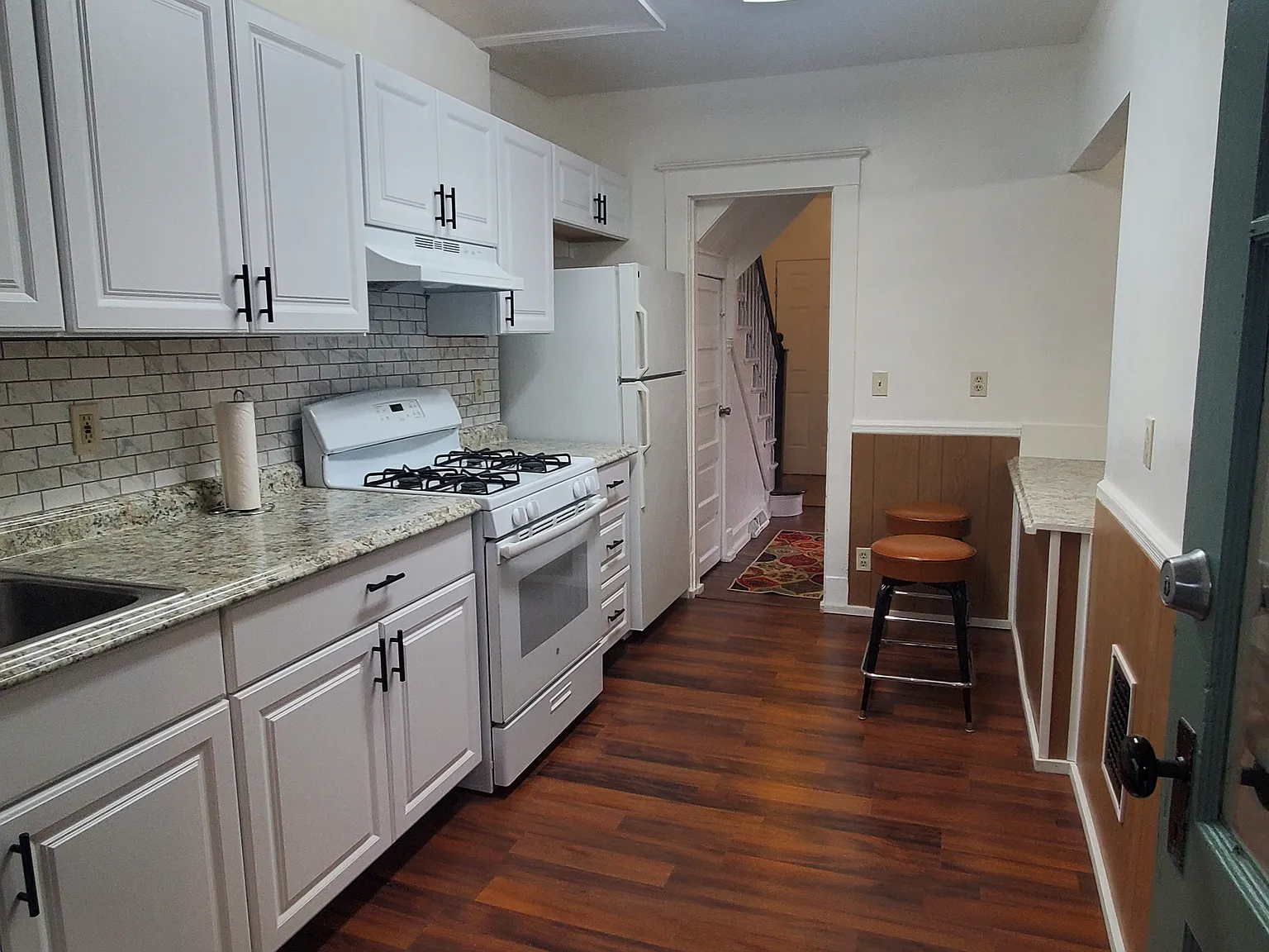 4 bed, $1,800 — Photo 4