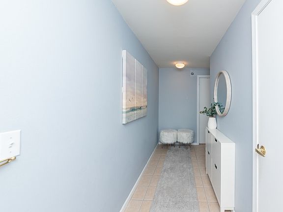 5th image of 345 Lasalle Dr #2101