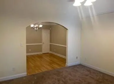 211 Brook Ct — Photo 15