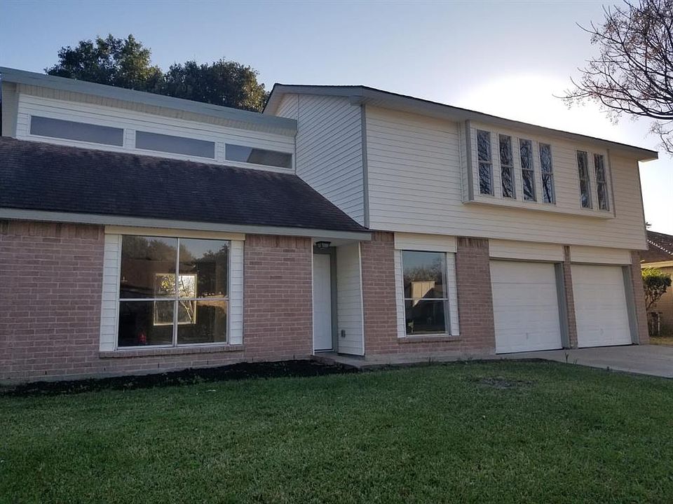 1st image of 13411 Blazey Dr