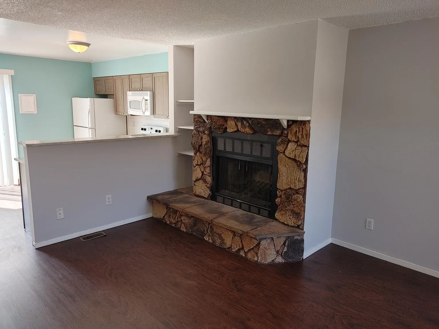4407 E Pikes Peak Ave — Photo 4