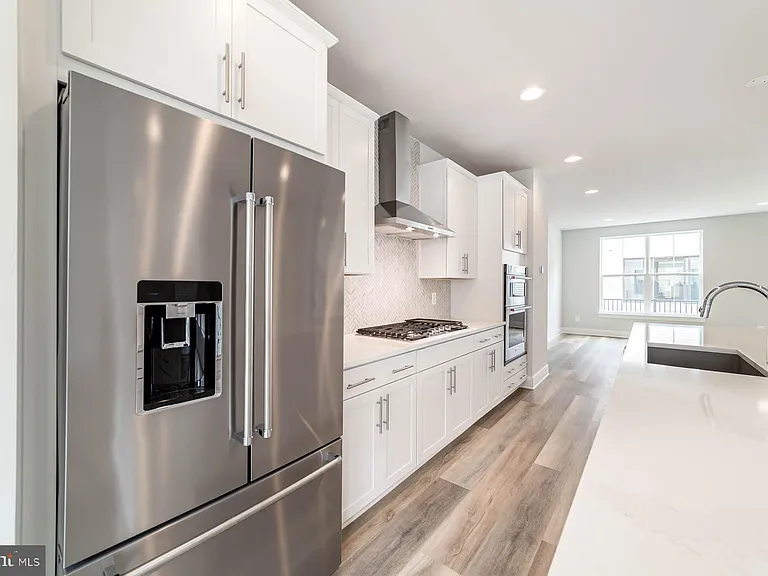 6227 Almerico Pl — Photo 14