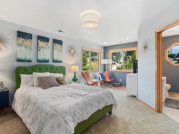MASTER BEDROOM & BATHROOM