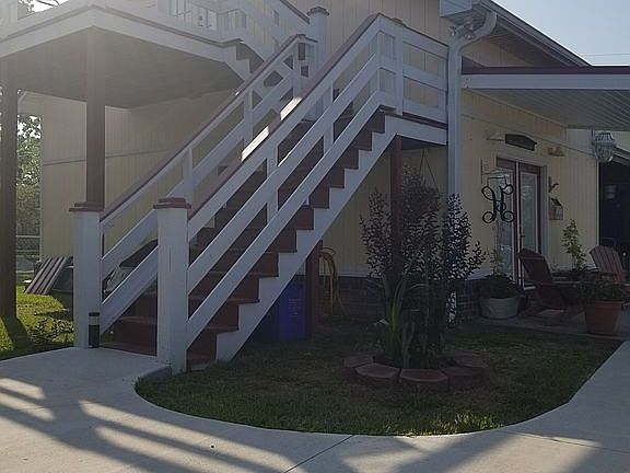 New sidewalks to upstairs loft