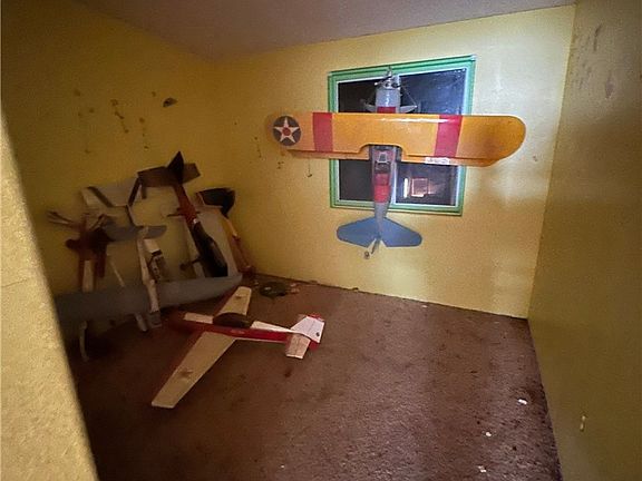 4th image of 6793 Morongo Rd