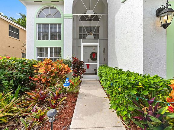 3rd image of 7717 Cedar Hurst Court