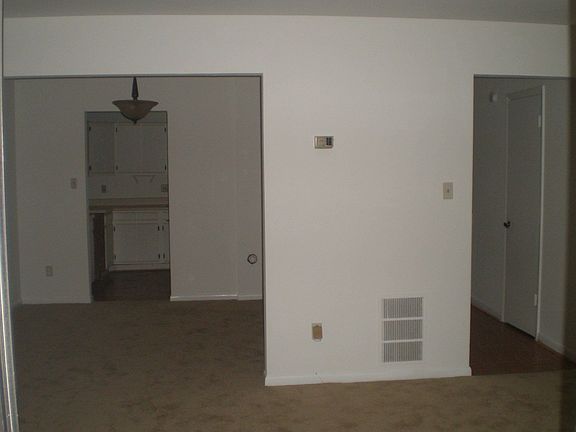 5th image of 5926 Margate Ave