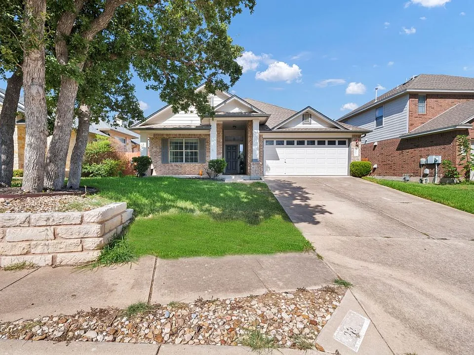 2811 Checker Dr