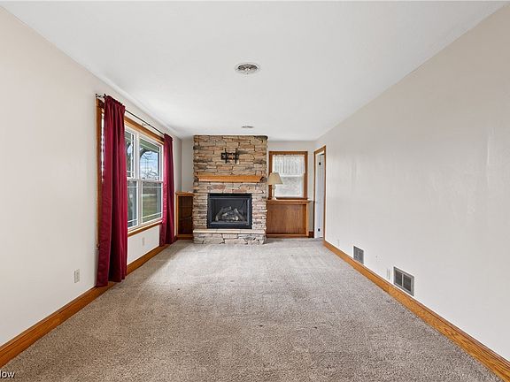 4th image of 1031 Duke Ave