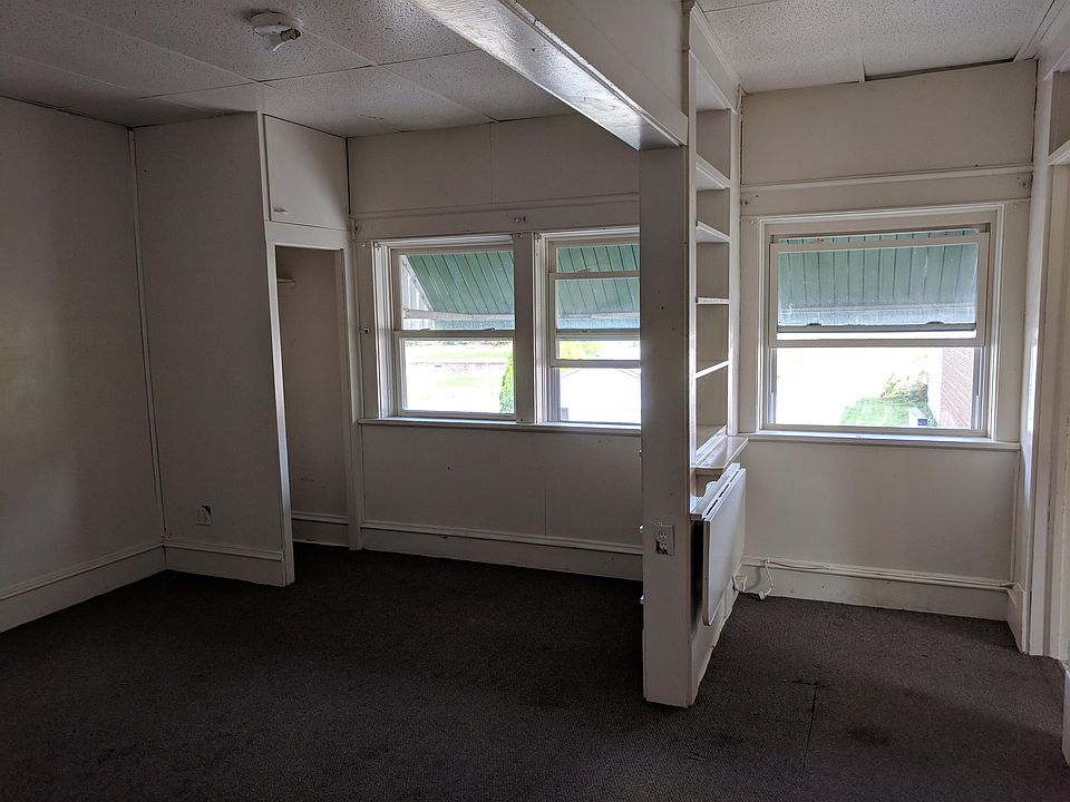 2nd image of 110 S Main St #10582263