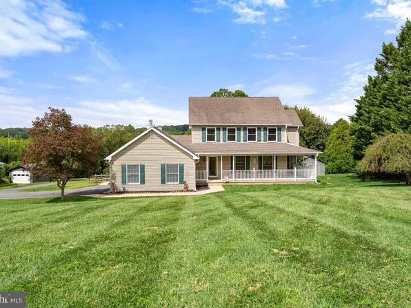 39 Long Dr, Elkton, MD 21921