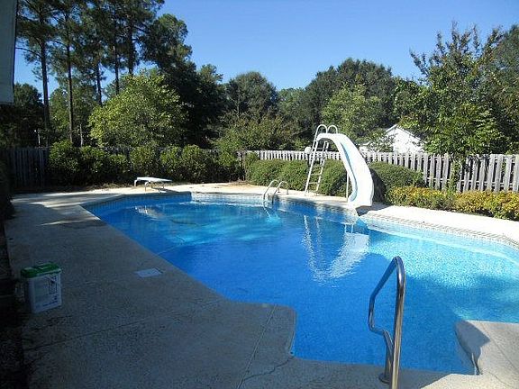 3rd image of 369 Horse Shoe Dr