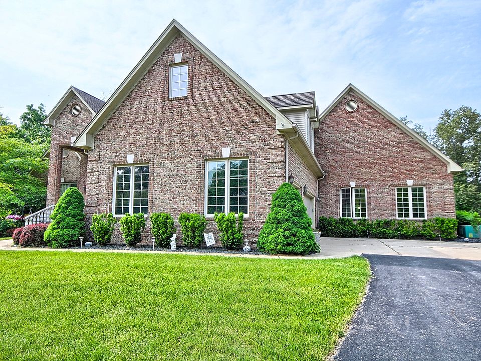 Over 7000 sq. ft. of living!