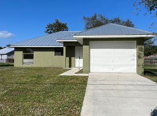 3223 SE Quay St, Port Saint Lucie, FL 34984
