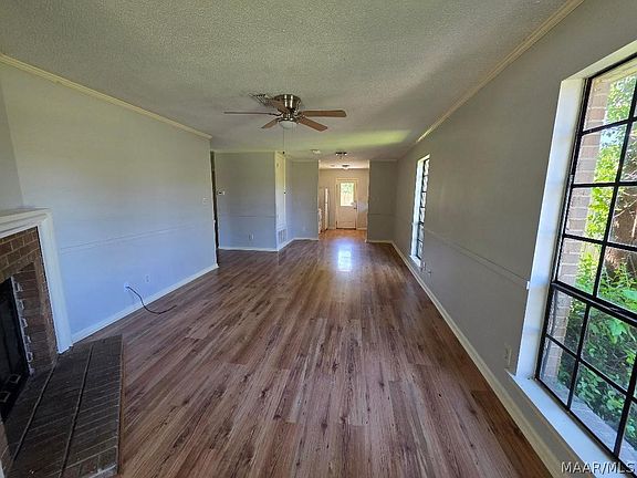2nd image of 5978 Carmel Dr