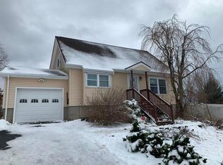 38 Cardinal Ln, Naugatuck, CT 06770