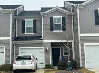 1208 Plumcrest Dr, Charlotte, NC 28216