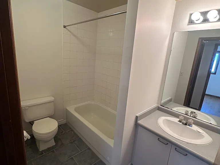1372 Haist St #1 — Photo 14
