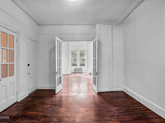 5th image of 849 Belmont Ave