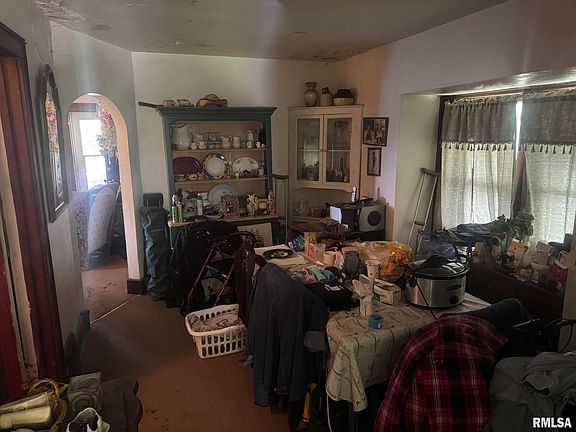 4th image of 2805 S 15th St