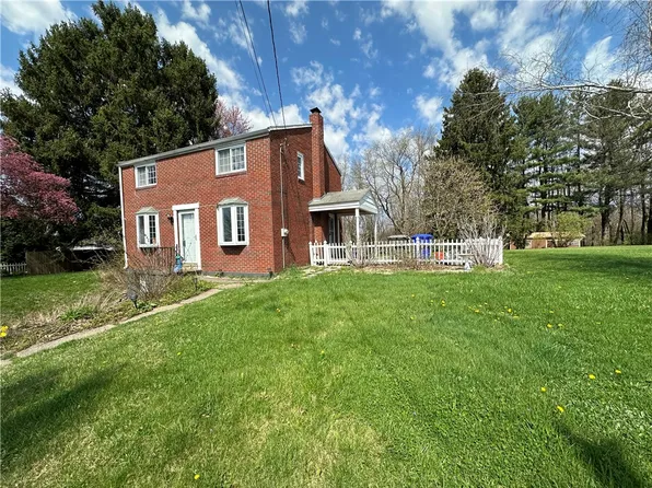 111 Sunflower Rd, Butler, PA 16001