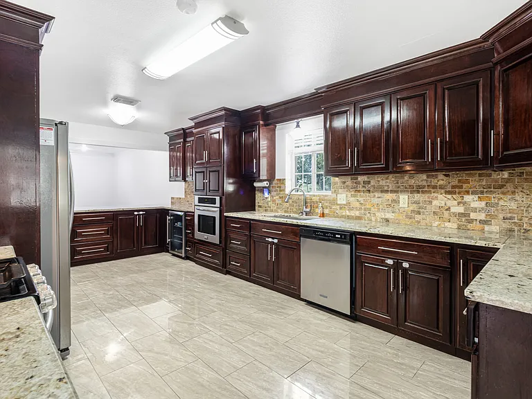 160 County Road 4801 — Photo 5