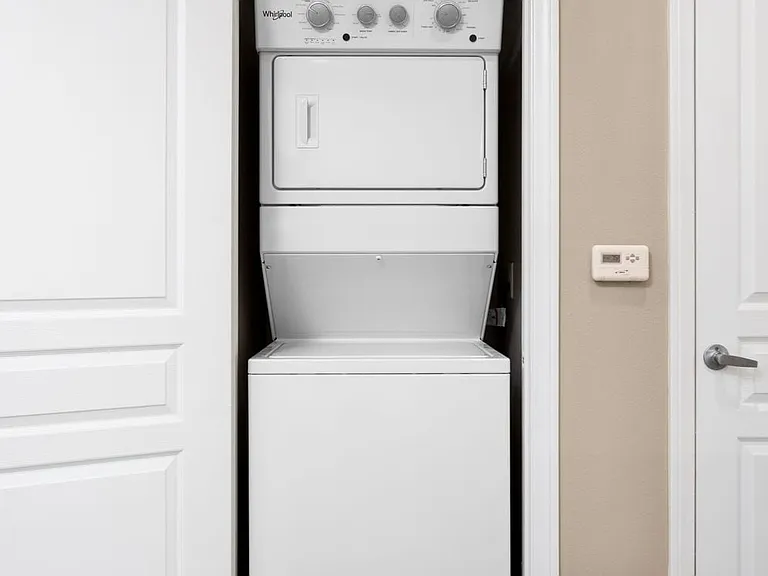 Design Scheme I stacked washer/dryer