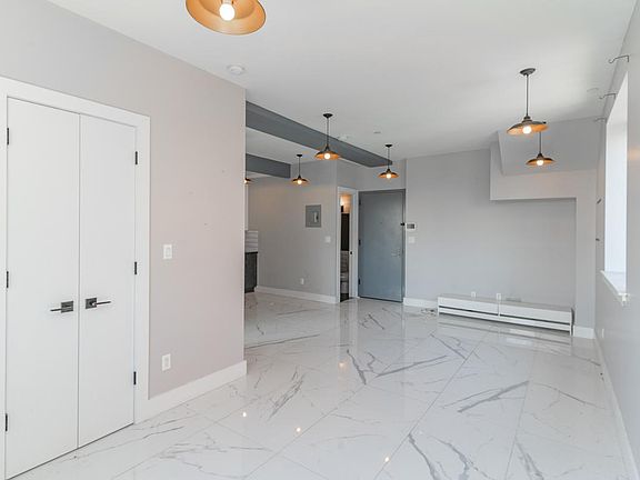 2nd image of 14 Havens Pl #2A
