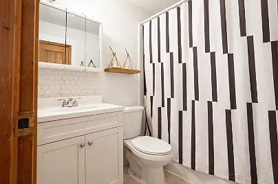 121 Centre St #4 — Photo 7