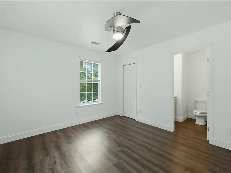 226 Thornton St SW — Photo 6