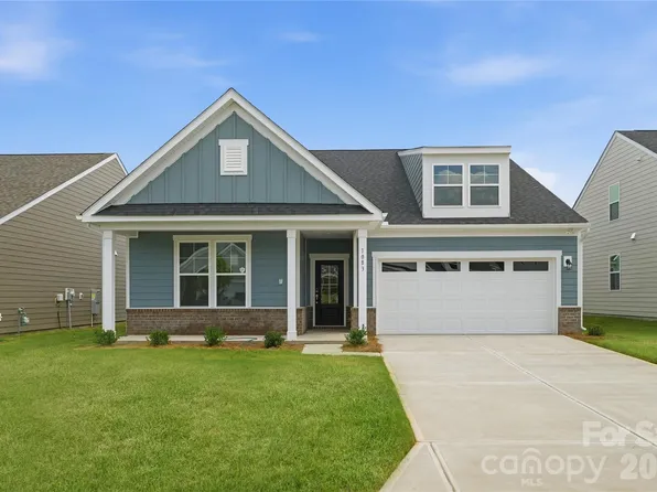1083 Arundle Rd, Sherrills Ford, NC 28673