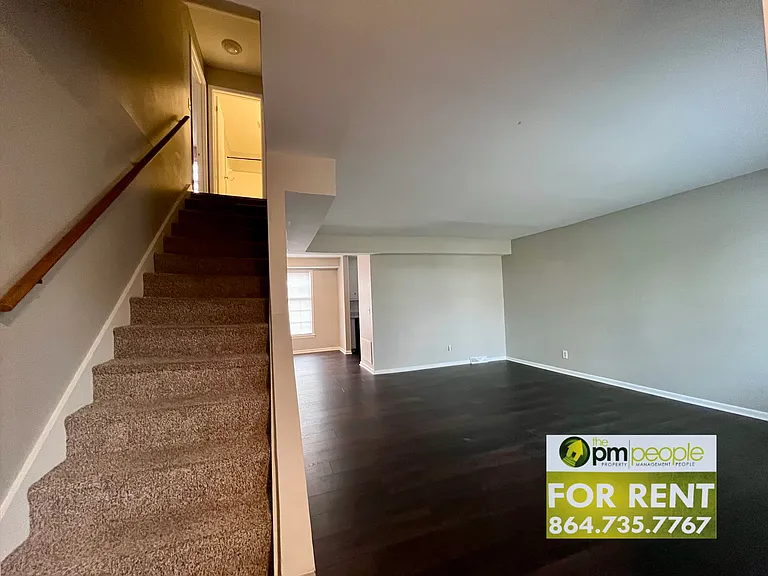 102 Wexford Dr — Photo 10