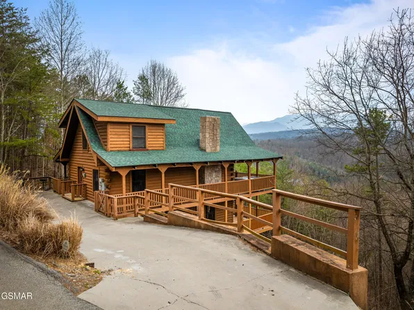 1910 E Mountain View Way, Sevierville, TN 37876