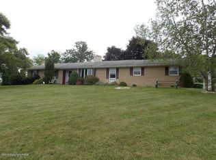 14 Birch Dr, Lehighton, PA 18235