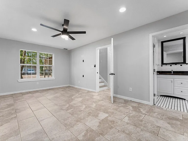 2 Ground Brier Ct — Photo 7
