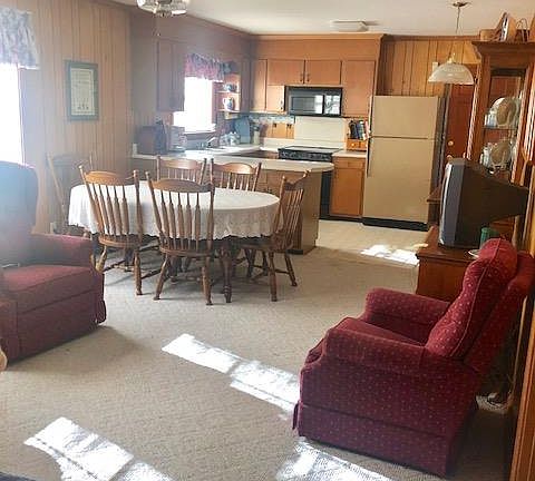 3rd image of 508 Lakeside Dr