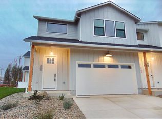 700 Alta Vista Rd #200, Eagle Pt, OR 97524