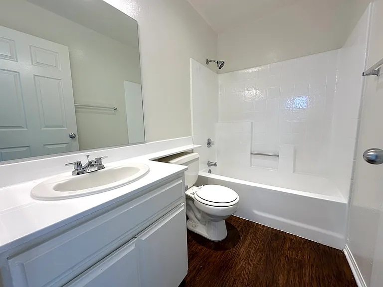4222 Tujunga Ave #202 — Photo 17