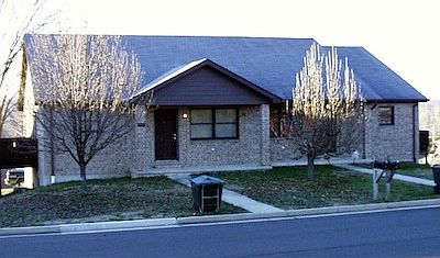 2nd image of 1407 Commercial Dr