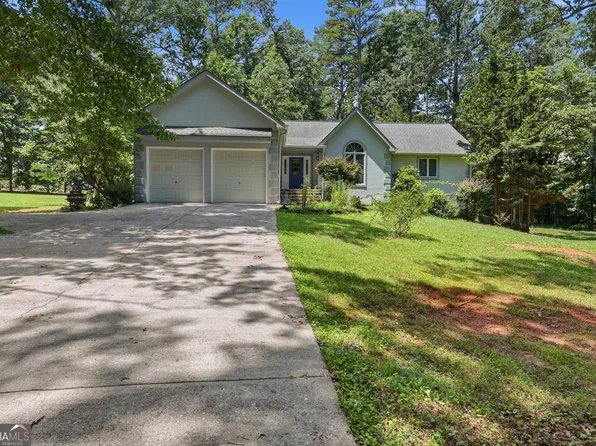 419 Thornwood Cir, Mount Airy, GA 30563