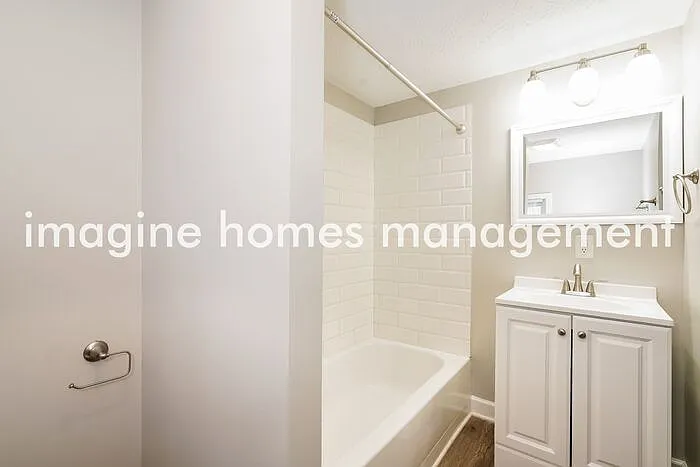 620 E Beecher St — Photo 10